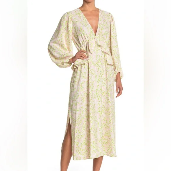 victoria beckham ivory dress Victoria Beckham
